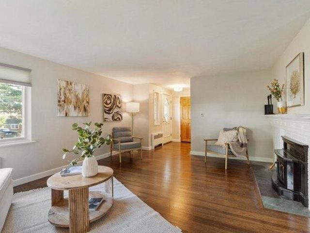 House for sale in Lynnfield, Essex County