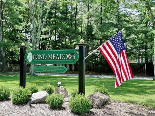 House for sale in Mahwah, New Jersey