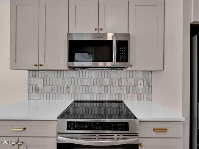 House for sale in Manahawkin, New Jersey