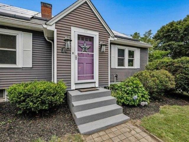 House for sale in New Hampshire