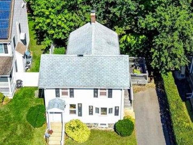 House for sale in Wyoming, Melrose