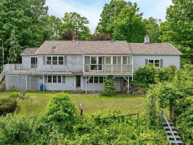 House for sale in New Hampshire