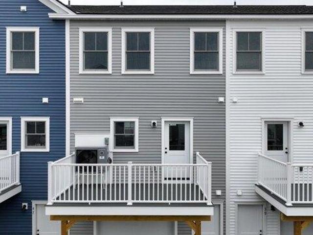 House for sale in Stonecrop Meadows, Middlebury