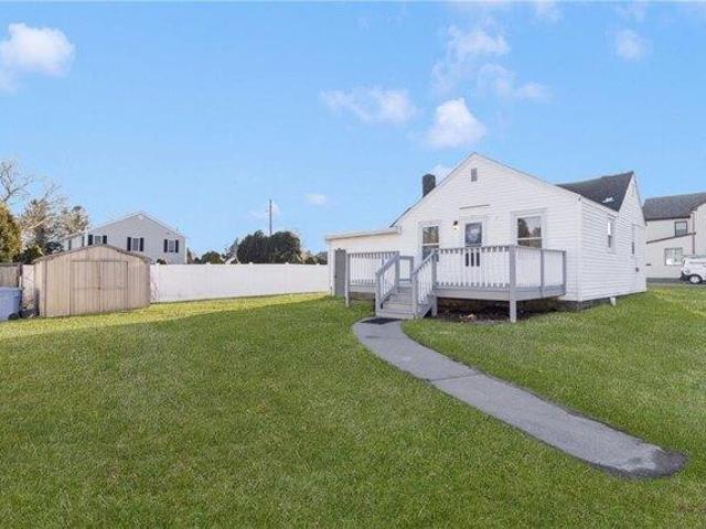 House for sale in Middletown, Rhode Island