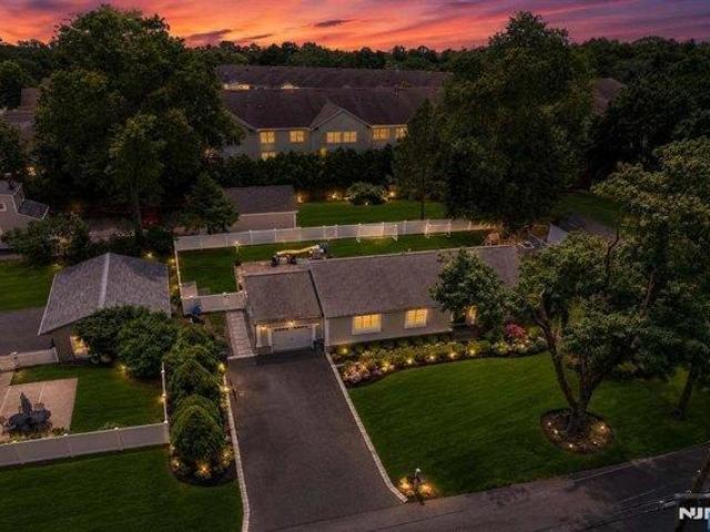 House for sale in Midland Park, New Jersey