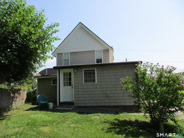 House for sale in Walnut Beach, Milford