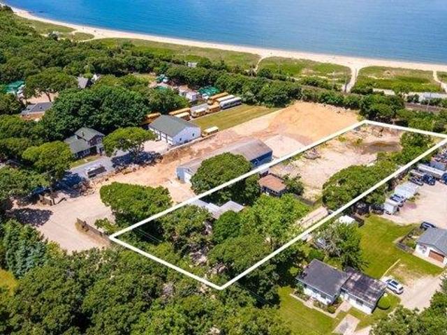 House for sale in Wainscott, New York