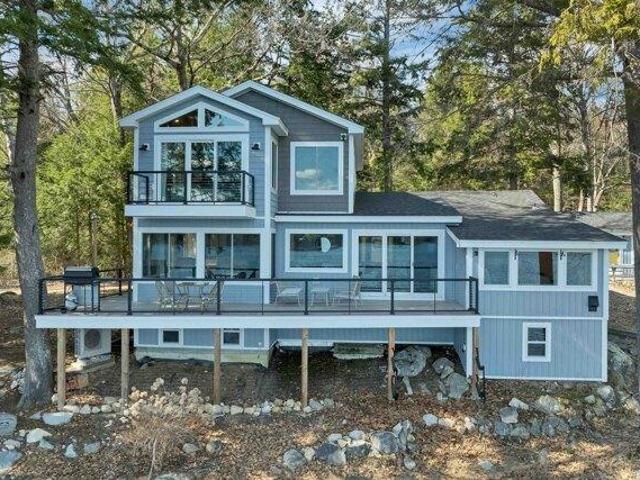 House for sale in Smith Point, Moultonborough
