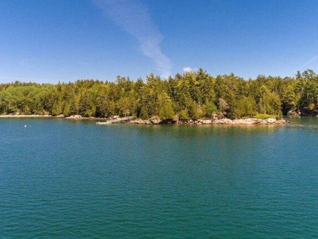 House for sale in Maine