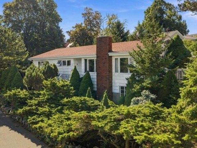 House for sale in Nahant, Essex County