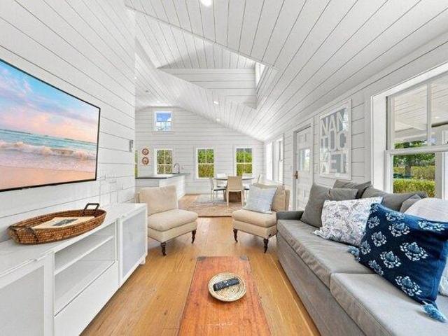 House for sale in Mikas Pond, Nantucket