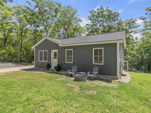 House for sale in Naples, Maine