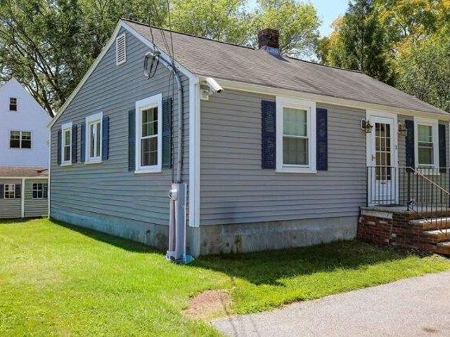 House for sale in West Natick, Natick