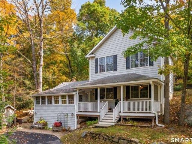 House for sale in Candlewood Corner, New Fairfield