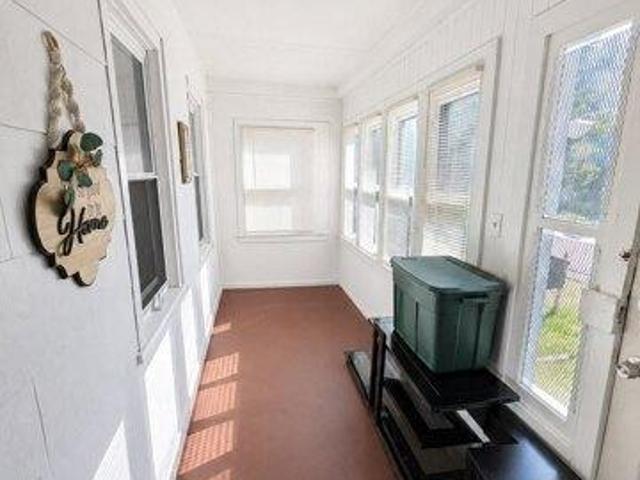 House for sale in West Hills, New Haven
