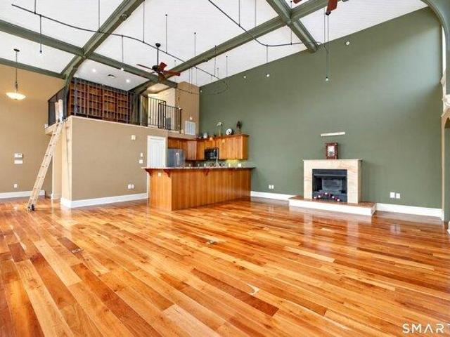 House for sale in Wooster Square Historic District, New Haven