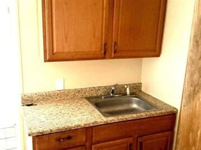 House for sale in Winchester Repeating Arms Historic District, New Haven