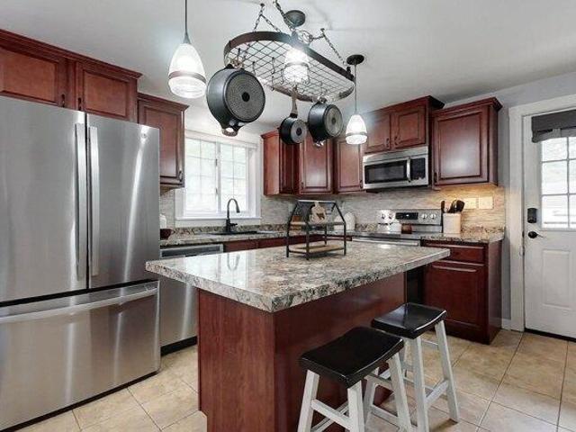House for sale in New Ipswich Center, New Ipswich