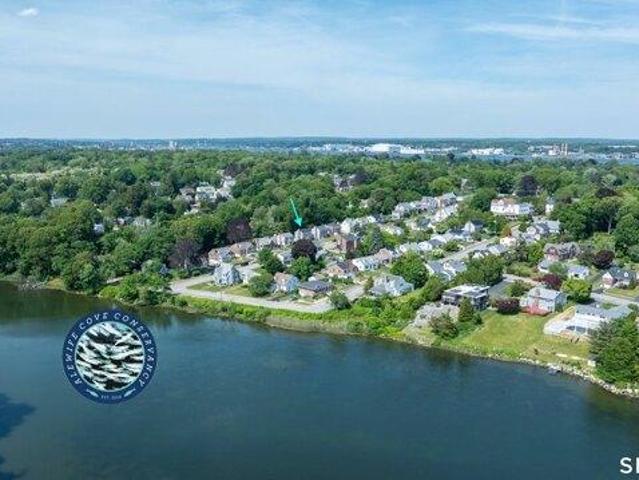 House for sale in New London, Connecticut