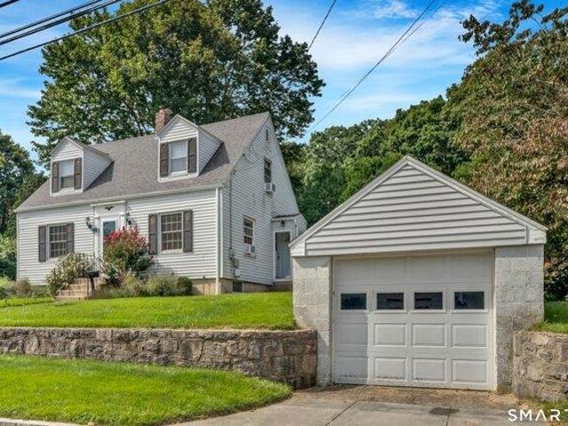 House for sale in New London, Southeastern Connecticut Planning Region