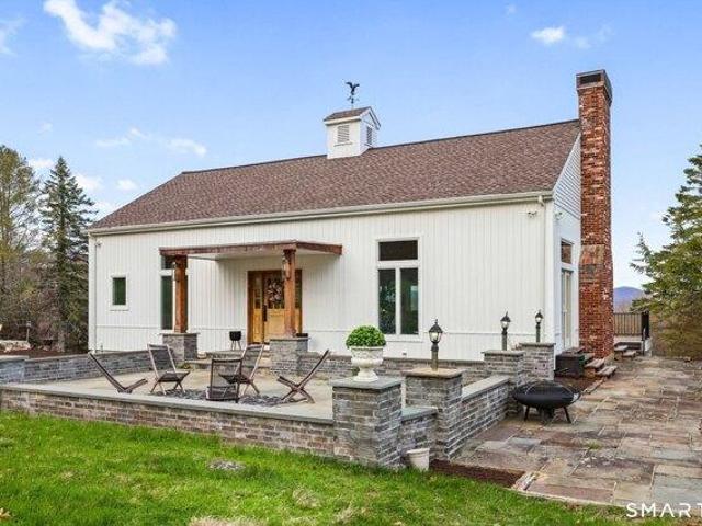 House for sale in Gaylordsville, Connecticut