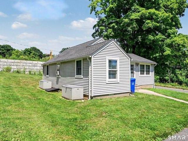 House for sale in Gaylordsville, Connecticut