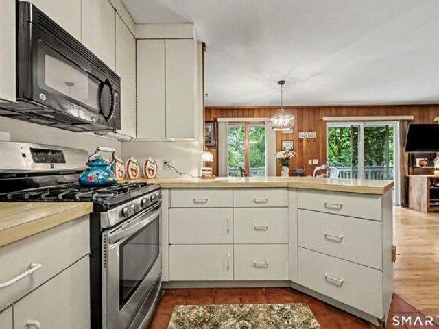 House for sale in Gaylordsville, Connecticut