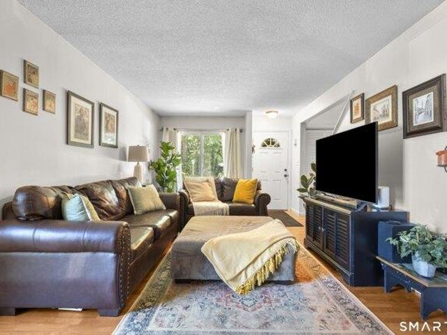 House for sale in Newington, Connecticut