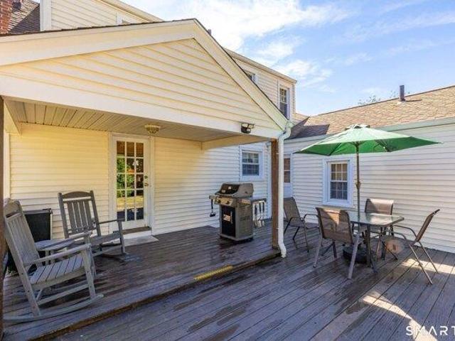 House for sale in Newington, Capitol Planning Region