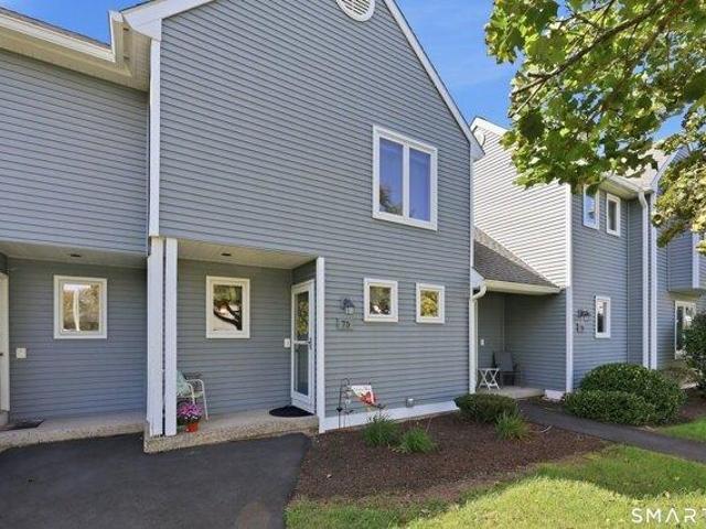 House for sale in Piper Brook Condominiums, Newington