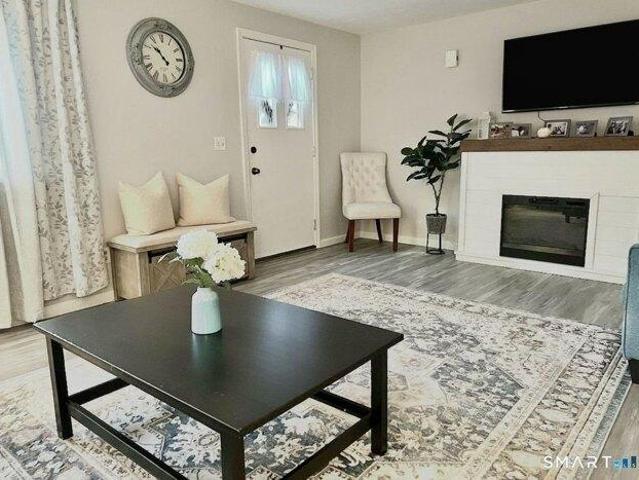 House for sale in Newington, Capitol Planning Region