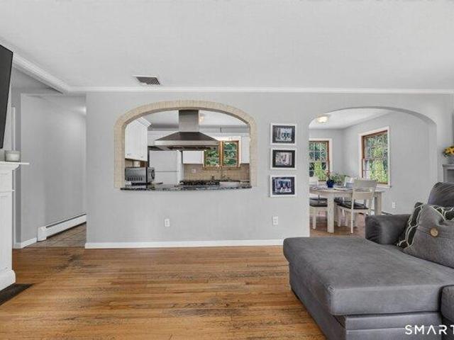 House for sale in Newtown