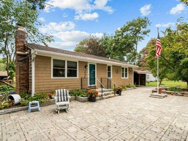 House for sale in Slocum, North Kingstown
