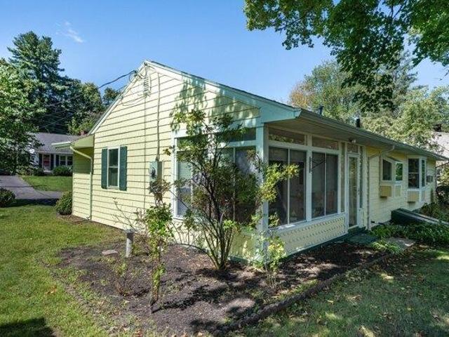 House for sale in Northampton, Hampshire County