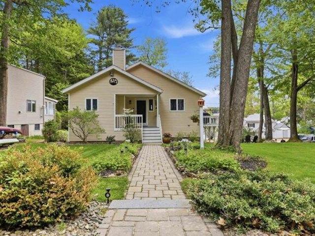 House for sale in New Hampshire