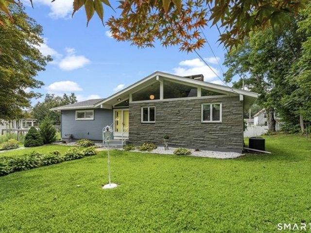 House for sale in Laurel Hill, Norwich