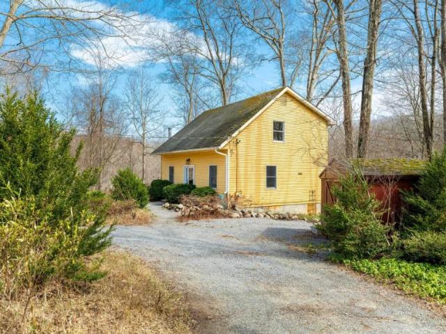 House for sale in Putnam Valley, New York