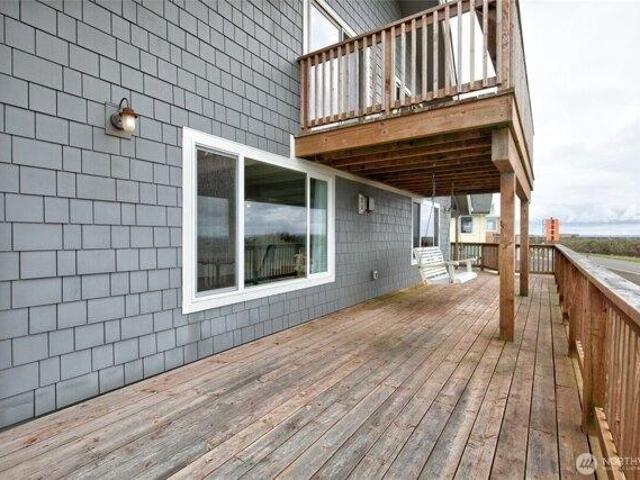 House for sale in Ocean Shores