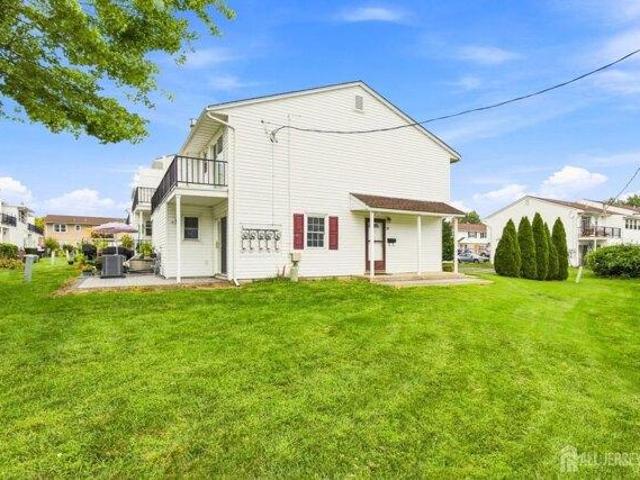 House for sale in Cliffwood, New Jersey