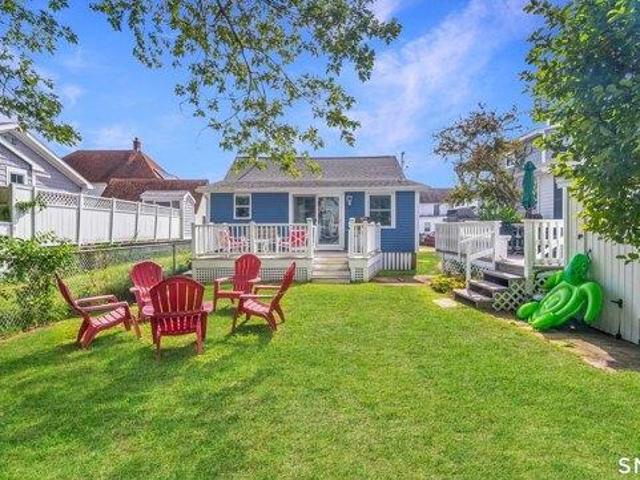 House for sale in Sound View, Old Lyme