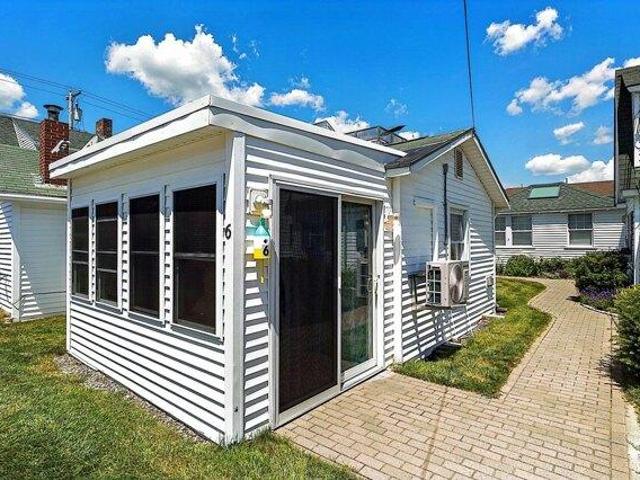 House for sale in Maine