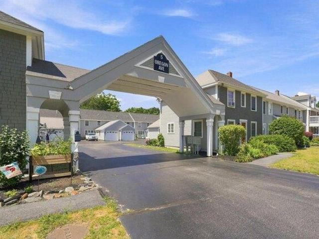 House for sale in Maine