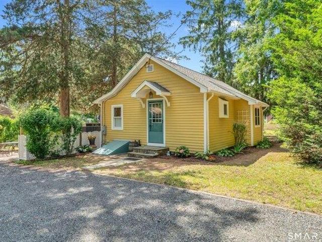 House for sale in Old Saybrook, Connecticut