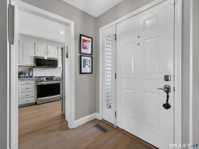 House for sale in Old Saybrook, Connecticut