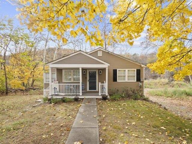 House for sale in Oxford, Connecticut