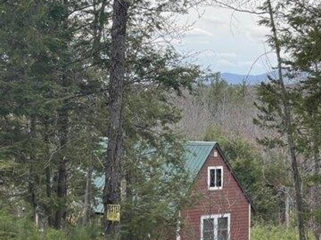 House for sale in Maine