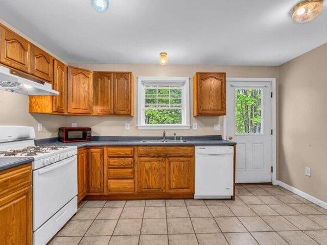 House for sale in Paris, Maine