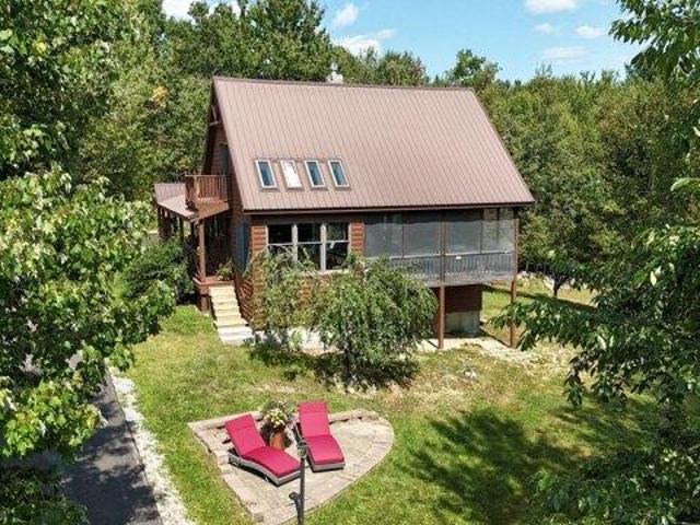 House for sale in Paris, Maine