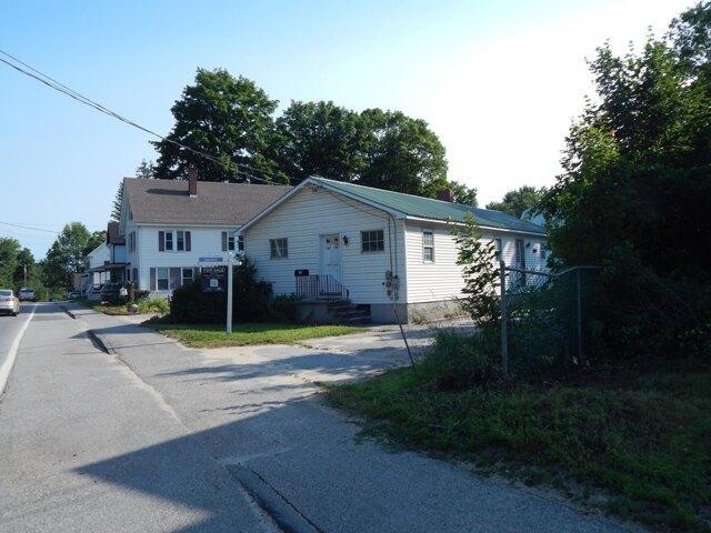 House for sale in Paris, Maine
