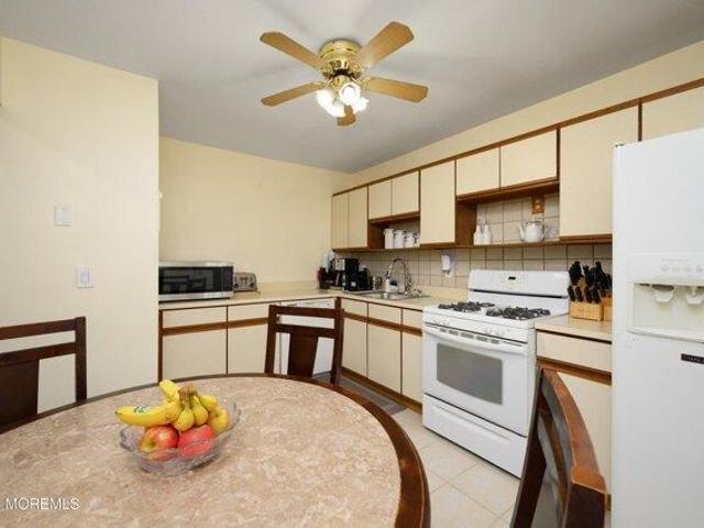 House for sale in Sayreville, New Jersey